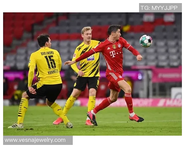 德国足球联赛再添辉煌，德甲冠军赛鼎力争锋