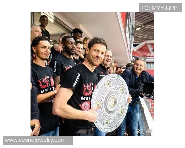 德甲争榜愈激烈，豪强不败战榜首